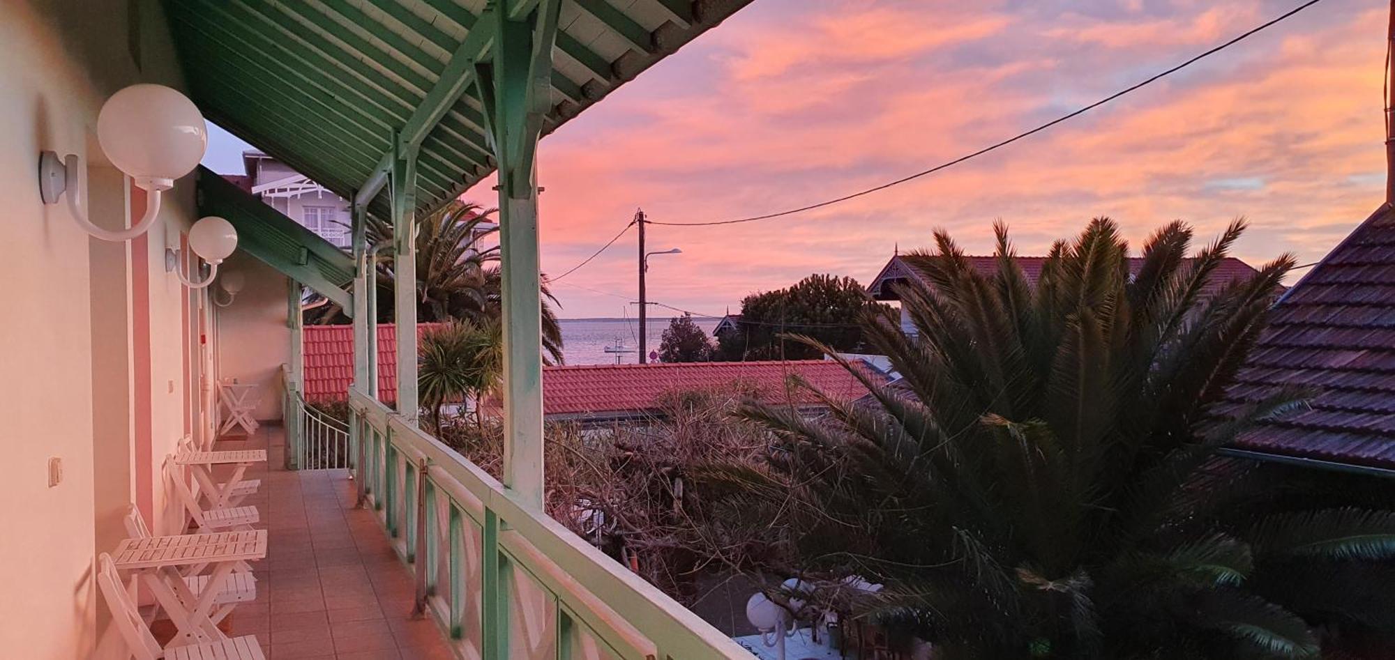 Hotel Orange Marine Arcachon Exterior photo